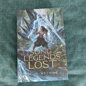 Illumicrate A Song Of Legends Lost By M. H. Ayinde - Sprayed Edges 9780356526362